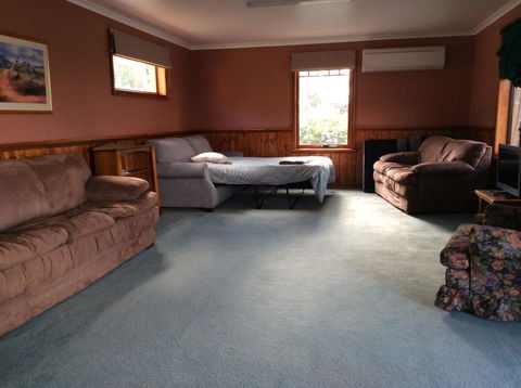 Our Cottage - Brisbane Tourism 5