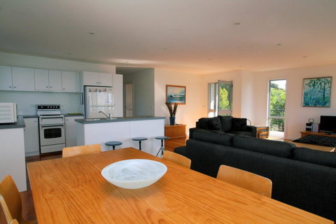 Suntrap Cove Bicheno - Brisbane Tourism 21