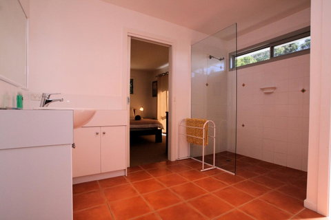 Suntrap Cove Bicheno - Brisbane Tourism 15