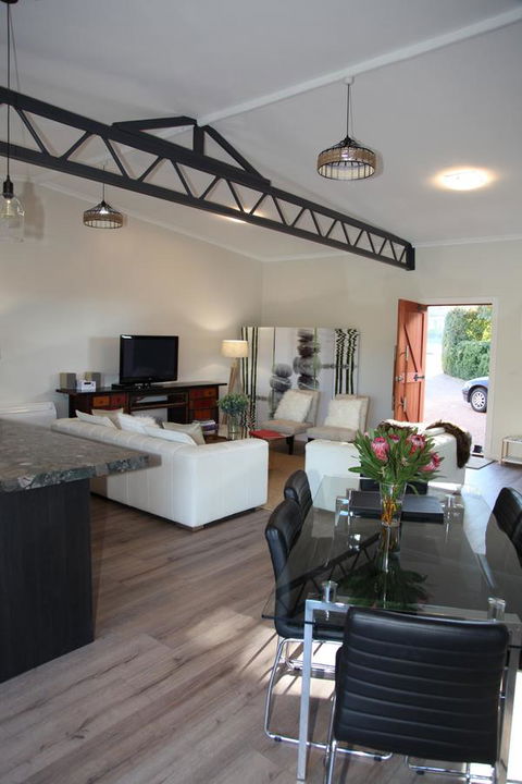 The WeareHouse In Deloraine - Tourism Brisbane 29