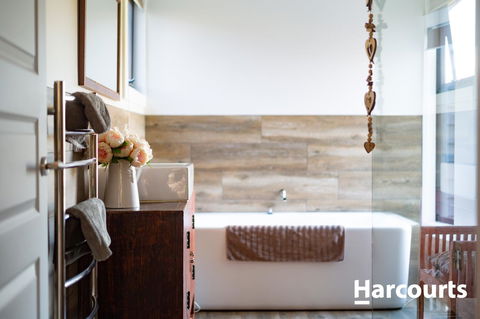 The WeareHouse In Deloraine - Tourism Brisbane 7