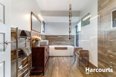 The WeareHouse In Deloraine - Tourism Brisbane 14