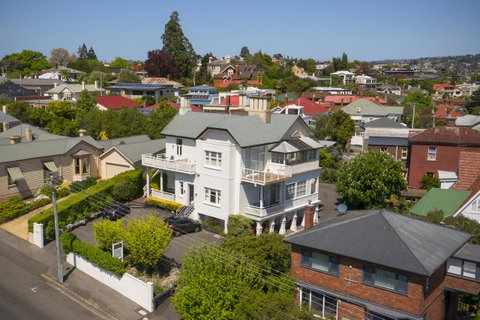 Highbury Apartments - Brisbane Tourism 0
