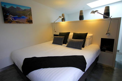 Old Bishop\'s Quarters Heritage, Modern & Unique Accommodation - Brisbane Tourism 2