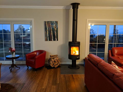 Mountain Blue Guest House - Tourism Brisbane 7