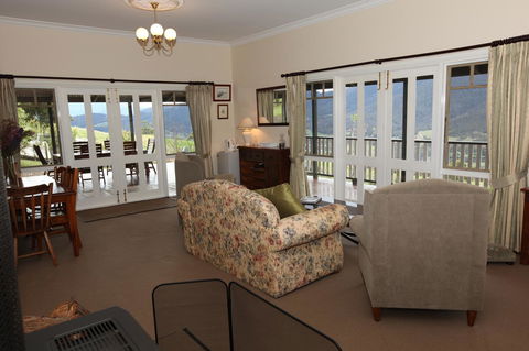 House On The Hill Bed And Breakfast - Tourism Brisbane 42