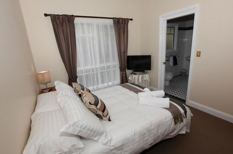 House On The Hill Bed And Breakfast - Tourism Brisbane 39