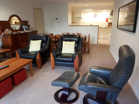 Jenatt Apartments Salamanca - Brisbane Tourism 9