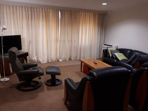 Jenatt Apartments Salamanca - Brisbane Tourism 16