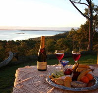 Island View Spa Cottage - Tourism Brisbane