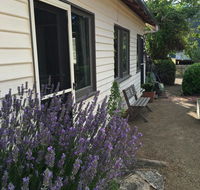 Walnut Cottage - Brisbane Tourism