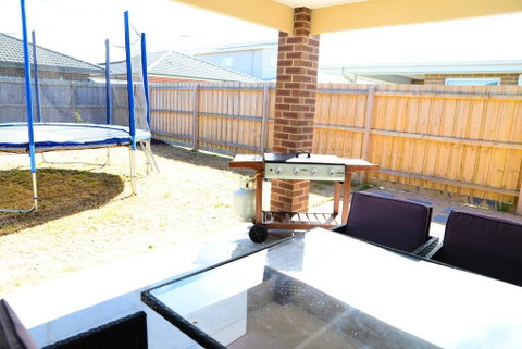Newly Build House, Perfect For Families - Brisbane Tourism 3