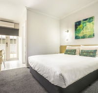 Nightcap at Skyways Hotel - Tourism Brisbane