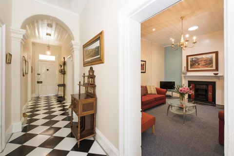 Ningana Heritage Houses - Tourism Brisbane 1