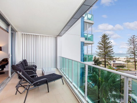 Nirvana By The Sea - Brisbane Tourism 1