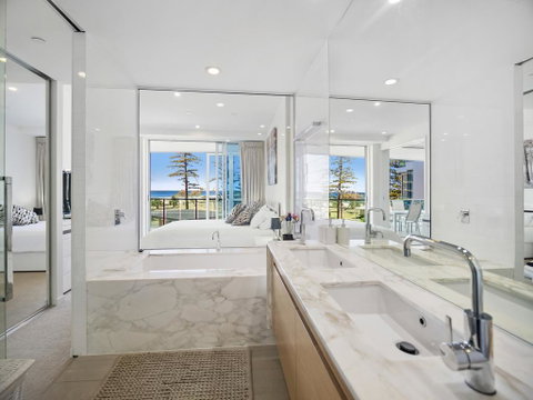 Nirvana By The Sea - Brisbane Tourism 3