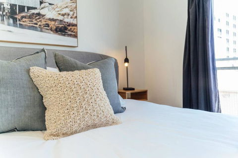 Nirvana On Gray - Netflix - WiFi - Nespresso & More - Tourism Brisbane 1