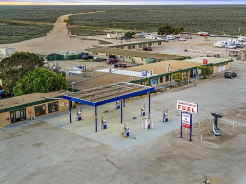 Nullarbor Roadhouse - Brisbane Tourism 2