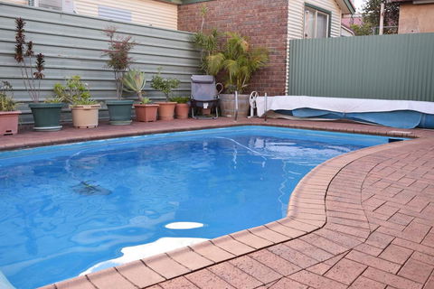 Oasis Motor Inn - Brisbane Tourism 1