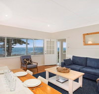 Ocean Blue Apartment One - oceanfront apartment - Brisbane Tourism