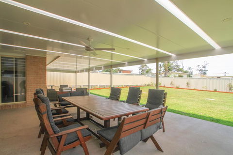 Ocean Break - At Berrara - Tourism Brisbane 1