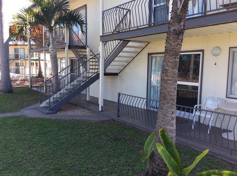 Ocean Breeze Units - Tourism Brisbane 2