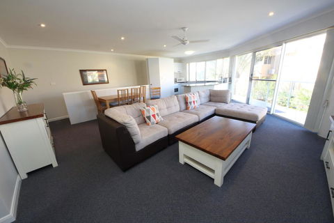 Ocean Shores Unit 11 At South West Rocks - Brisbane Tourism 2