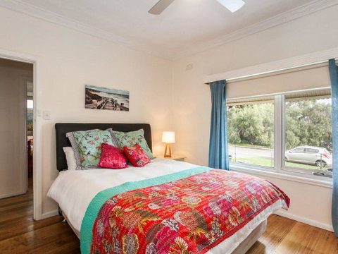 OCEAN SOUNDS - Anglesea - Brisbane Tourism 1