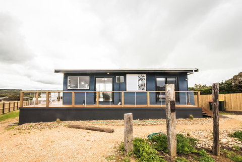 Ocean View Getaway - Brisbane Tourism 0