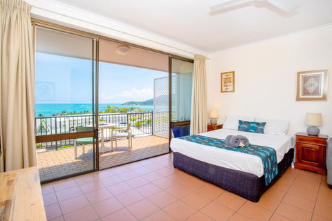 OCEAN VIEWS 10A - Brisbane 4u 3