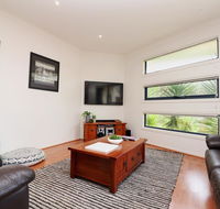 Ocean Whispers - Pets WiFi 300m Beach 3 Bdrm Linen - Brisbane Tourism