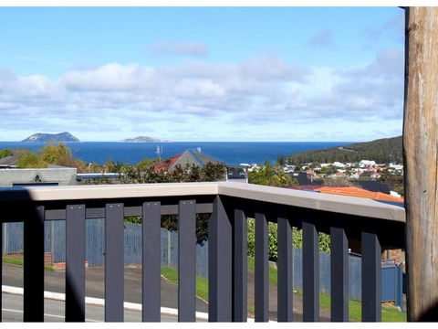 Ocean, Islands & Whales :) - Tourism Brisbane 2