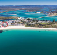 Oceanic 10 -On Forster Main Beach - Brisbane Tourism