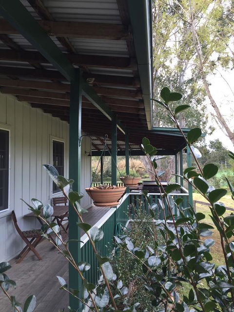 Old Schoolmaster's Cottage On The Barrington River - Tourism Brisbane 3