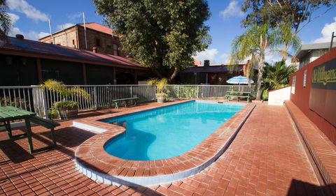 Old Willyama Motor Inn - Brisbane Tourism 0