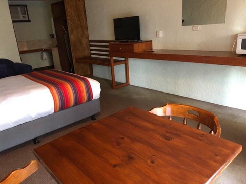 Olde Horsham Motor Inn - Brisbane Tourism 2