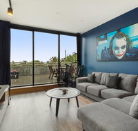 One-Bed Apartment With Balcony and Luna Park Views - Brisbane Tourism