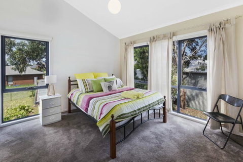Orense - Waterviews In Newlands Arm - Brisbane Tourism 1