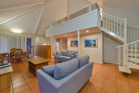 Osprey Holiday Village Unit 123 - Blissful 3 Bedroom Holiday Villa With A Pool In The Complex - Brisbane Tourism 2
