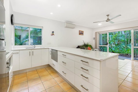 Outrigger Apartments Port Douglas - Tourism Brisbane 1