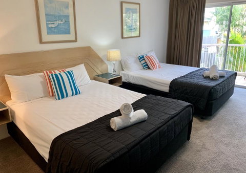 Outrigger Burleigh - Brisbane Tourism 1