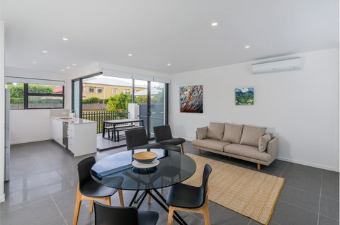 Oxford Steps - Executive 2BR Bulimba Apartment Across From The Park On Oxford St - Brisbane Tourism 0