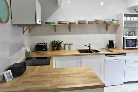 Pacific Heights Holiday Apartments - Tourism Brisbane 2
