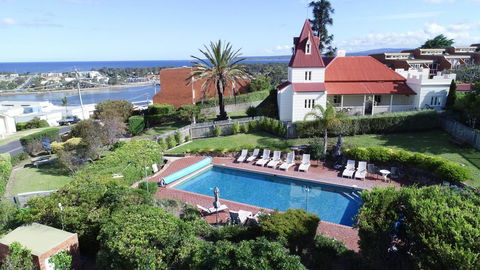 Pacific Heights Holiday Apartments - Tourism Brisbane 0