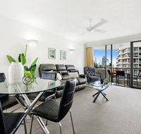 Pacific Resort in the Heart of Broadbeach - Brisbane Tourism