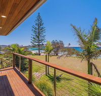 Pacifica 1 - On the beach at Brooms Head - Tourism Brisbane