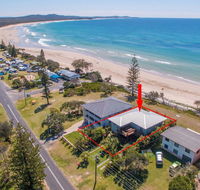 Pacifica 2 - Opposite the beach at Brooms Head - Tourism Brisbane