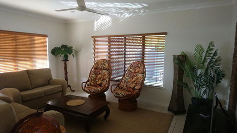 Palm Lakeside Holiday Home - Bowen, Whitsundays, Queensland - Tourism Brisbane 2
