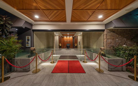 Palms Hotel - Tourism Brisbane 0