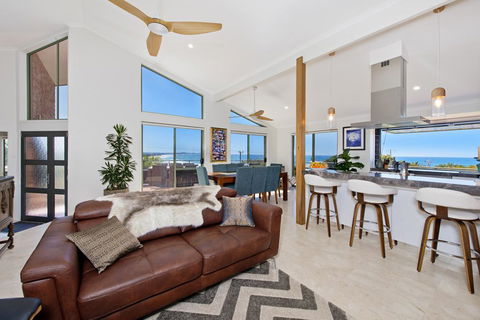 Panorama Beach House - Tourism Brisbane 3